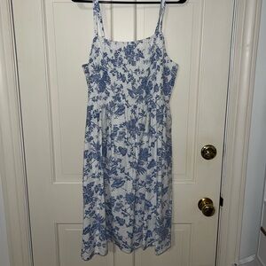 Universal Thread Blue and White Floral Mini Dress